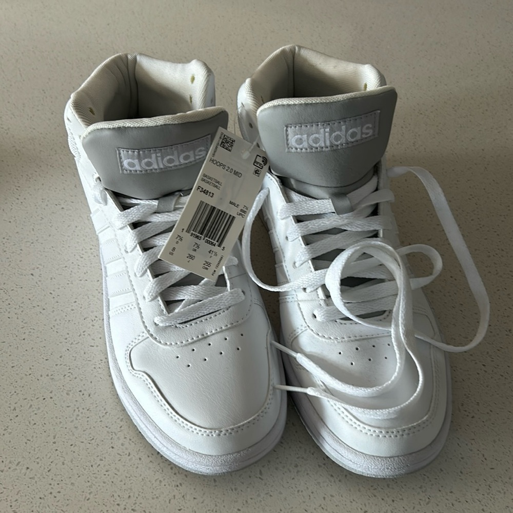 Brand new! Adidas Hoops 2.0 mid basketball shoes
